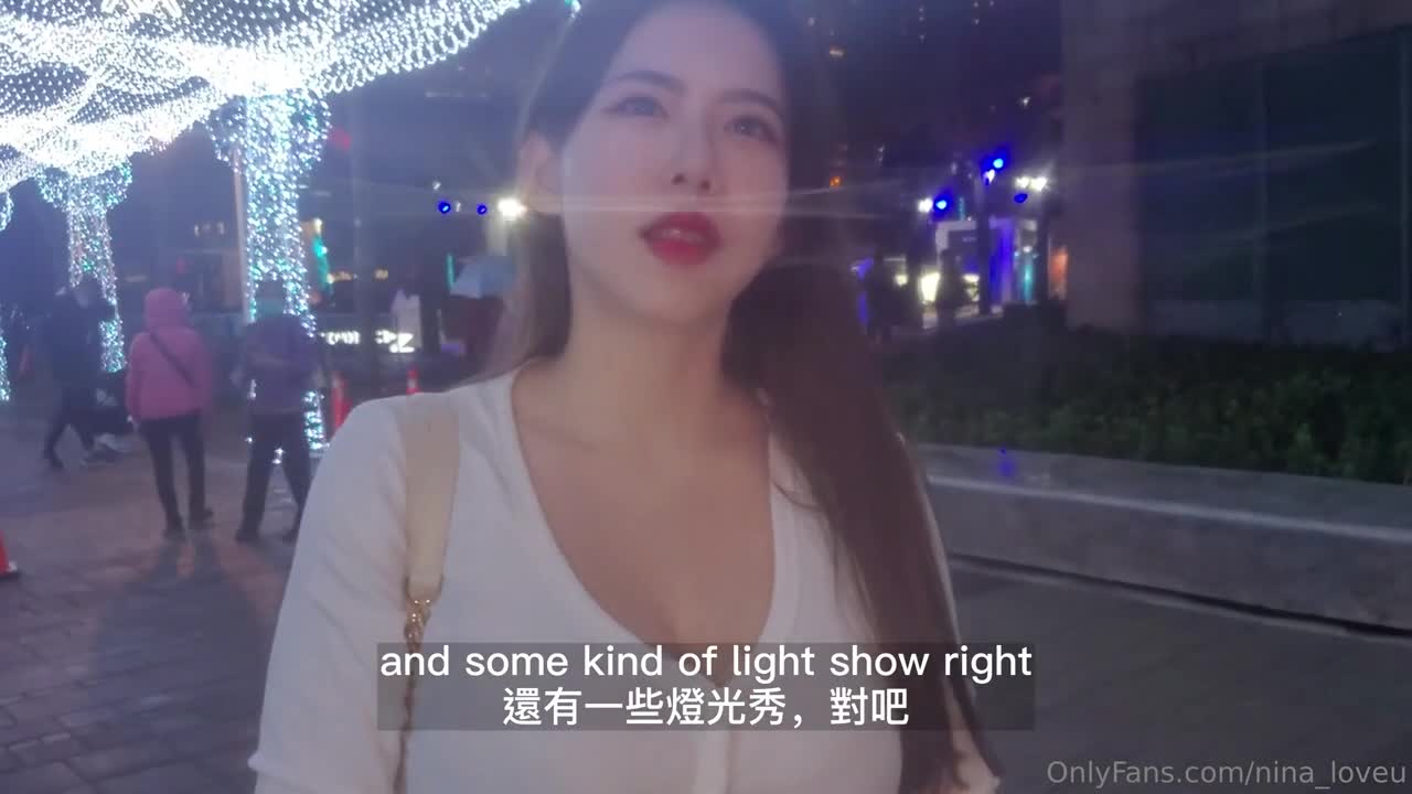带着圣诞老人帽子的圣诞女孩#射精#骚逼#挑逗#性交封面图