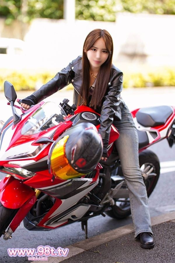 FC2PPV-4770732- バイクが相棒、スタイル抜群爆美女。サバサバクールな女の理性崩壊封面图
