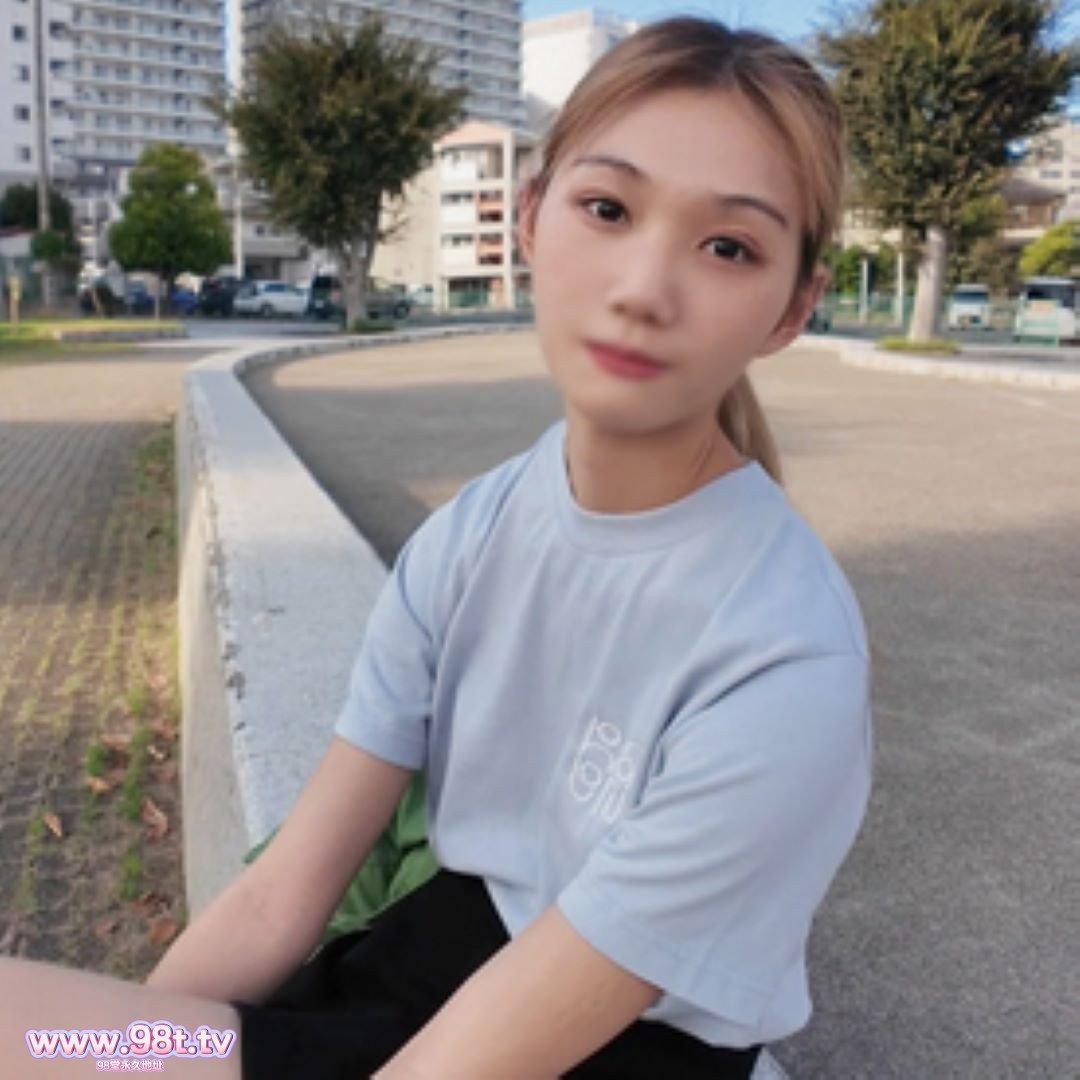 FC2PPV-4787857- 金欠でまた連絡が来たスレンダー腹筋ムスメ楓ちゃん。初々しいながらも濃厚封面图