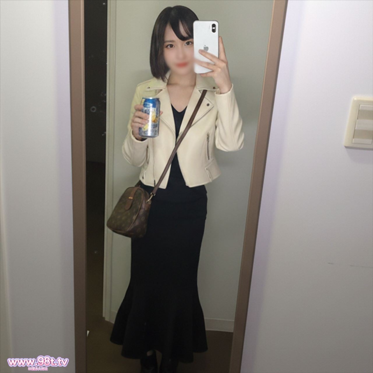 FC2PPV-4846825- 【初撮り】六本木スレンダーラウンジ嬢★中華街ロマンチックデートで恋するように乱れま